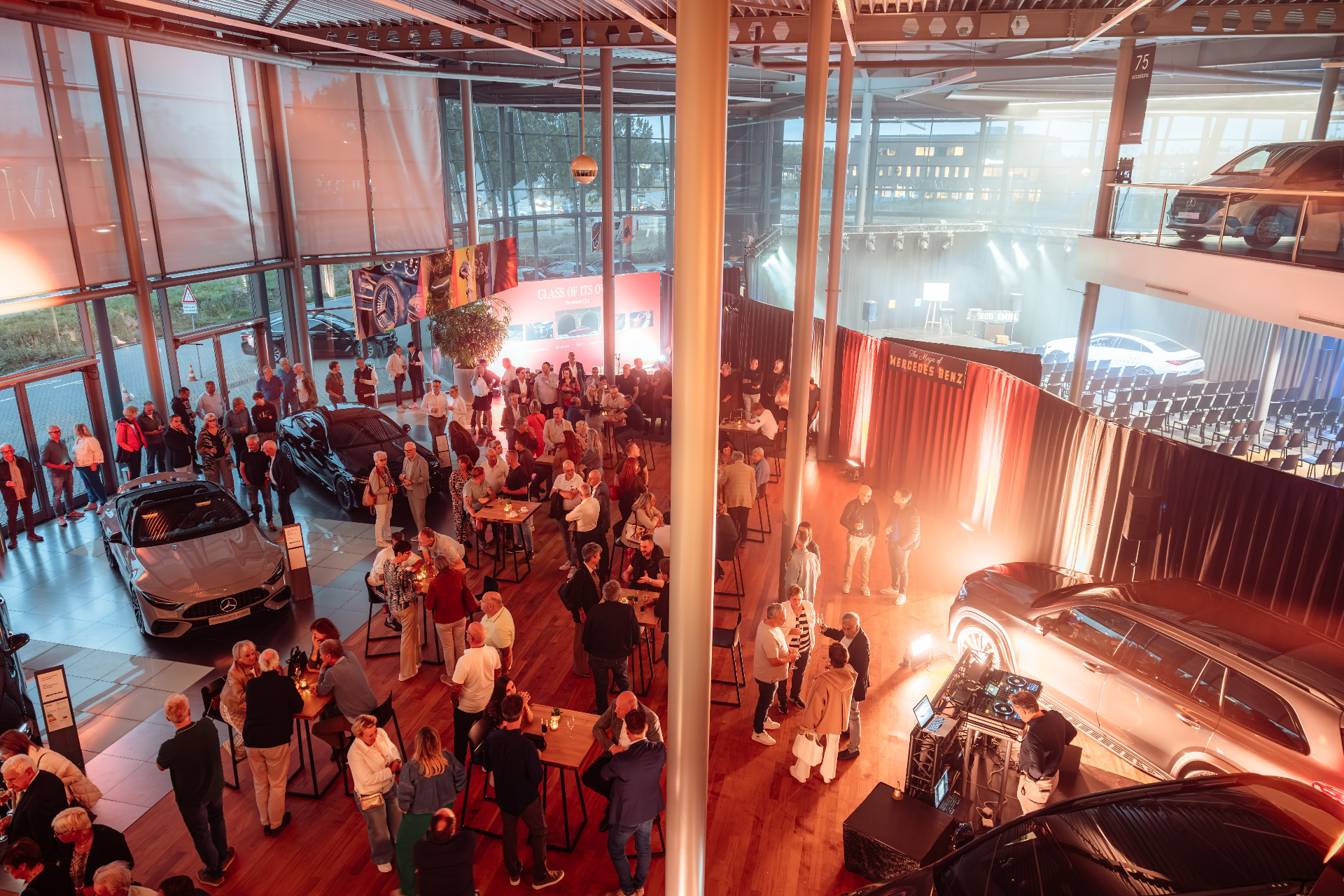 Gasten bij een premium brand launch event